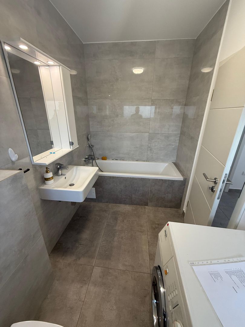 Locuinta cu 3 camere, curte si 2 locuri de parcare - Poză 15