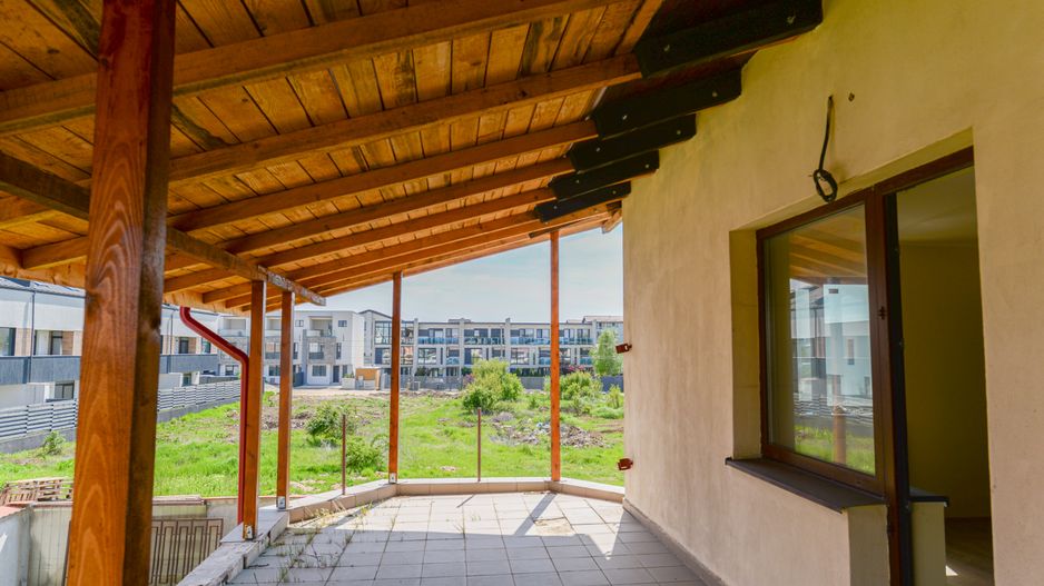 De vanzare casa+garaj/hala, teren 580mp, ideala pentru business - Poză 5