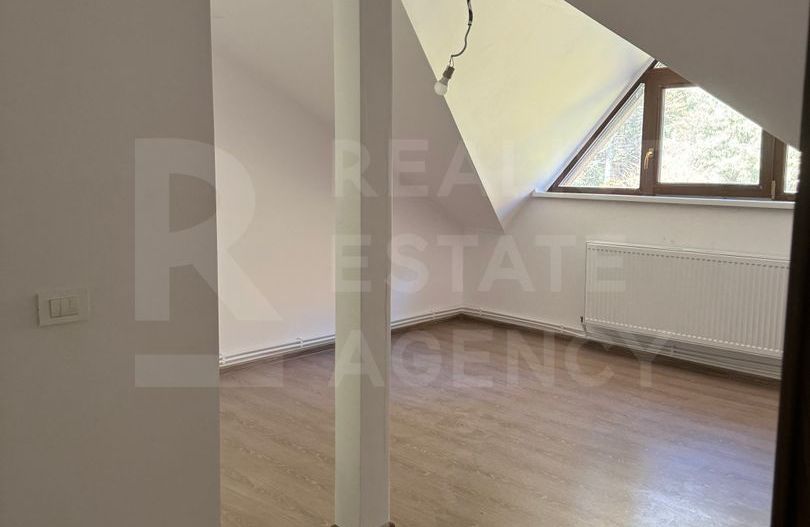 Apartament, 4 camere, Predeal, județul Brașov - Poză 7
