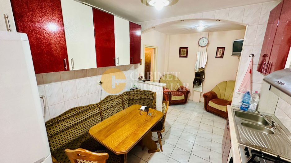 3 Camere DECOMANDAT - ETAJ 1 - Zona Mircea Cel Batran - Poză 7