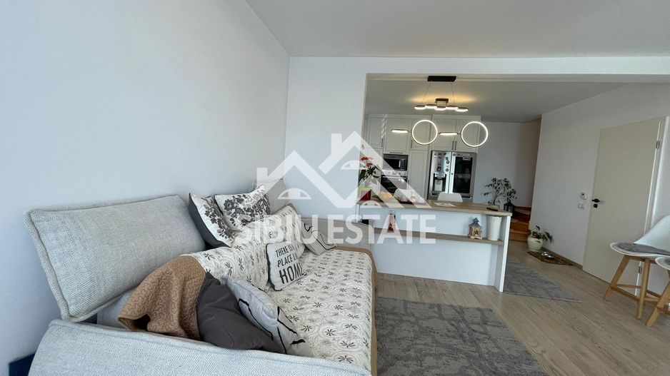 Casa cvadruplex de vanzare 4 camere, 2 locuri de parcare - Poză 16