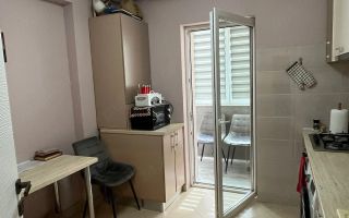 Apartament 2 camere decomandate, balcon, etaj intermediar, parcare - Poză 4