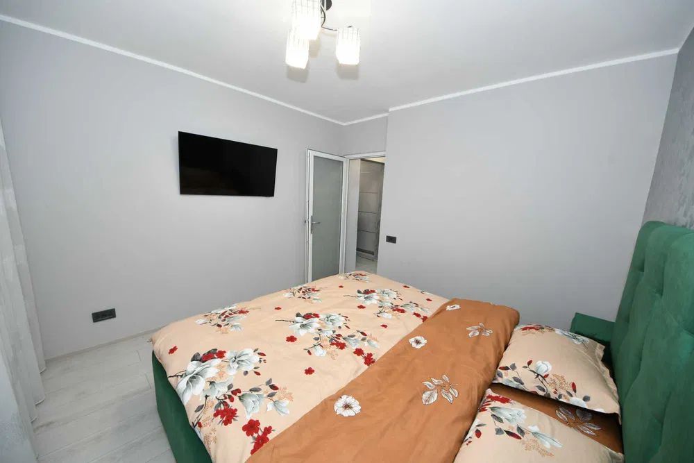 Apartament 3 camere dec,Micro 17,et 1 - Poză 4