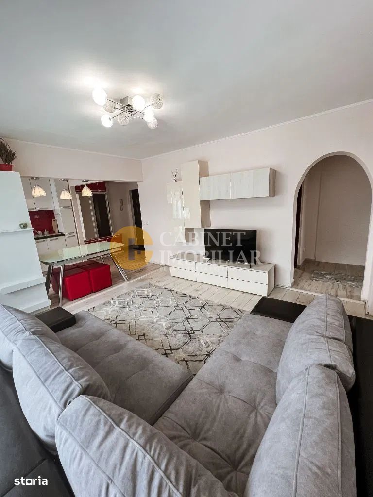 Chirie - 3 camere - Centru - Poză 1