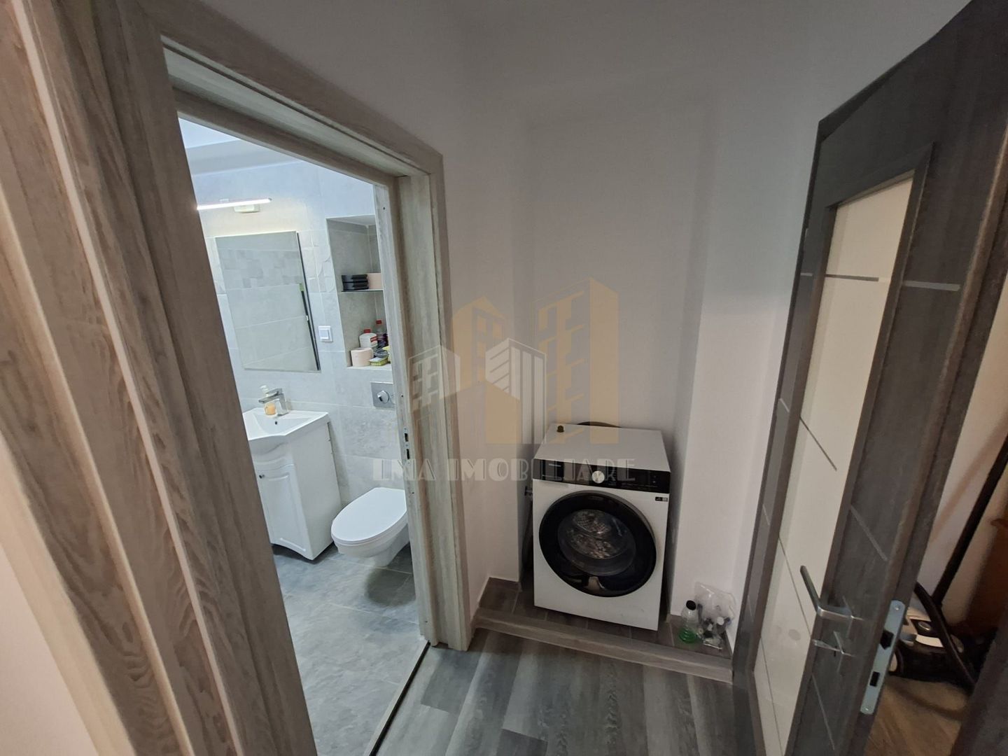 Apartament 2 camere renovat mobilat 2026 Astra Brasov - Poză 10