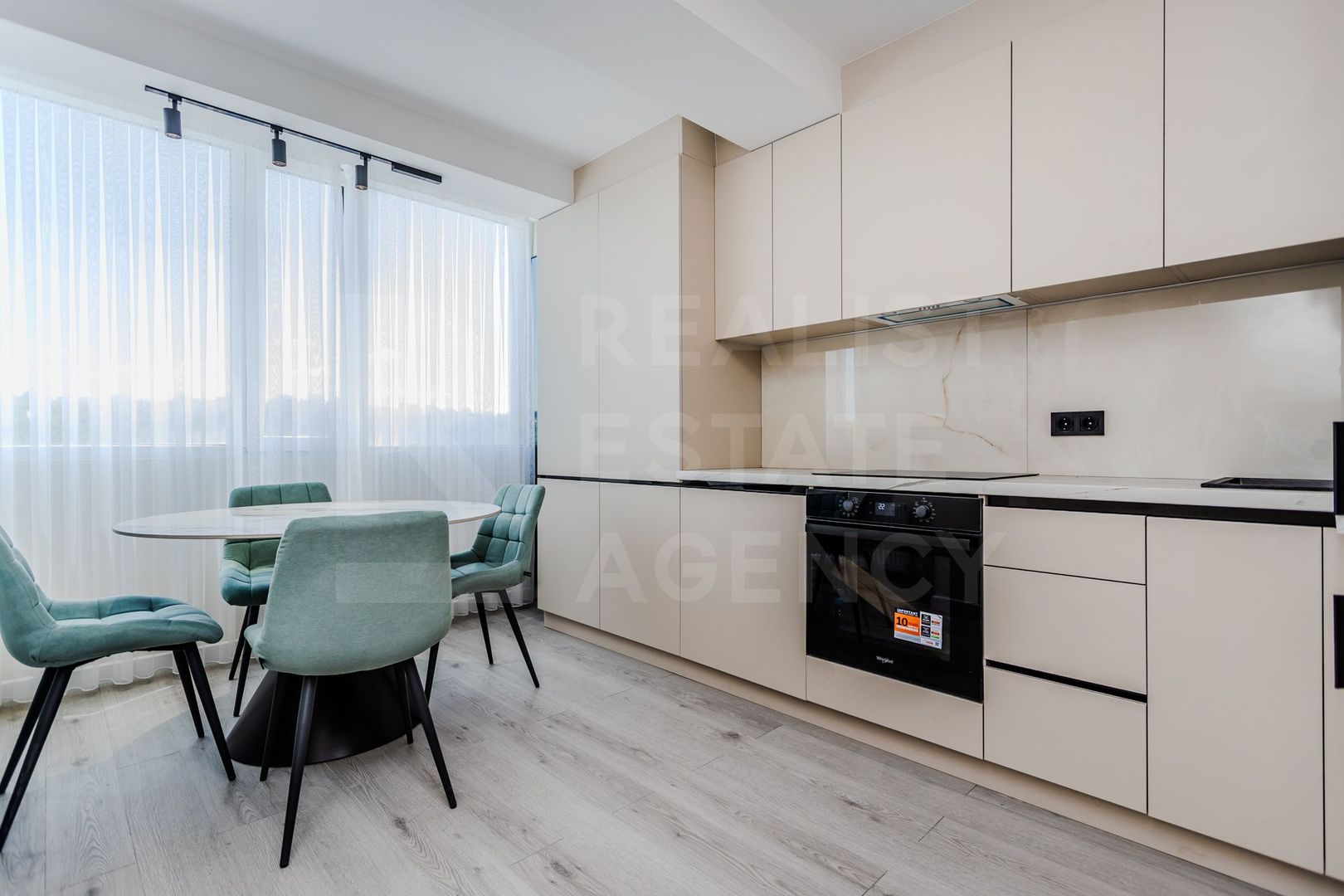 Vânzare, apartament, 2 camere, strada Nicolae Milescu Spătaru, Ciocana - Poză 1
