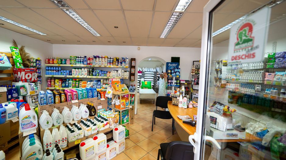 Vandut! Spațiu comercial, Str Lacului, Arad - Poză 4