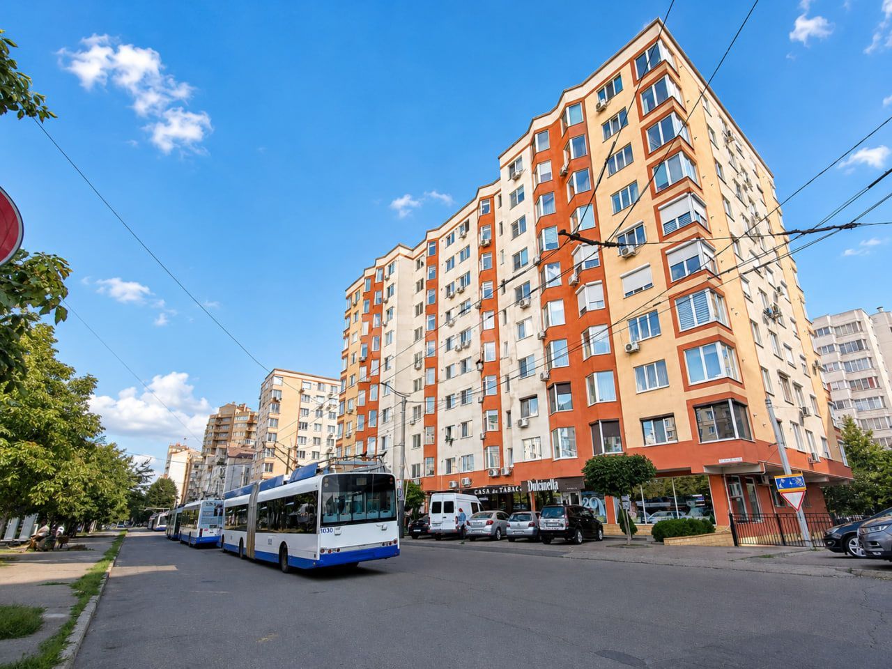Buiucani | Alba Iulia| 2 + Living | 75 m² | Bloc Nou | Vedere Panoramică - Poză 1