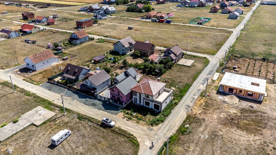 Casă premium semi-finisată de vânzare Curtici, cartier nou Comision 0 - Poză 11