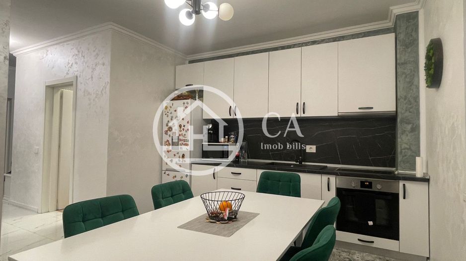 Apartament cu 3 camere de vanzare in Prima Universitatii, Oradea - Poză 3