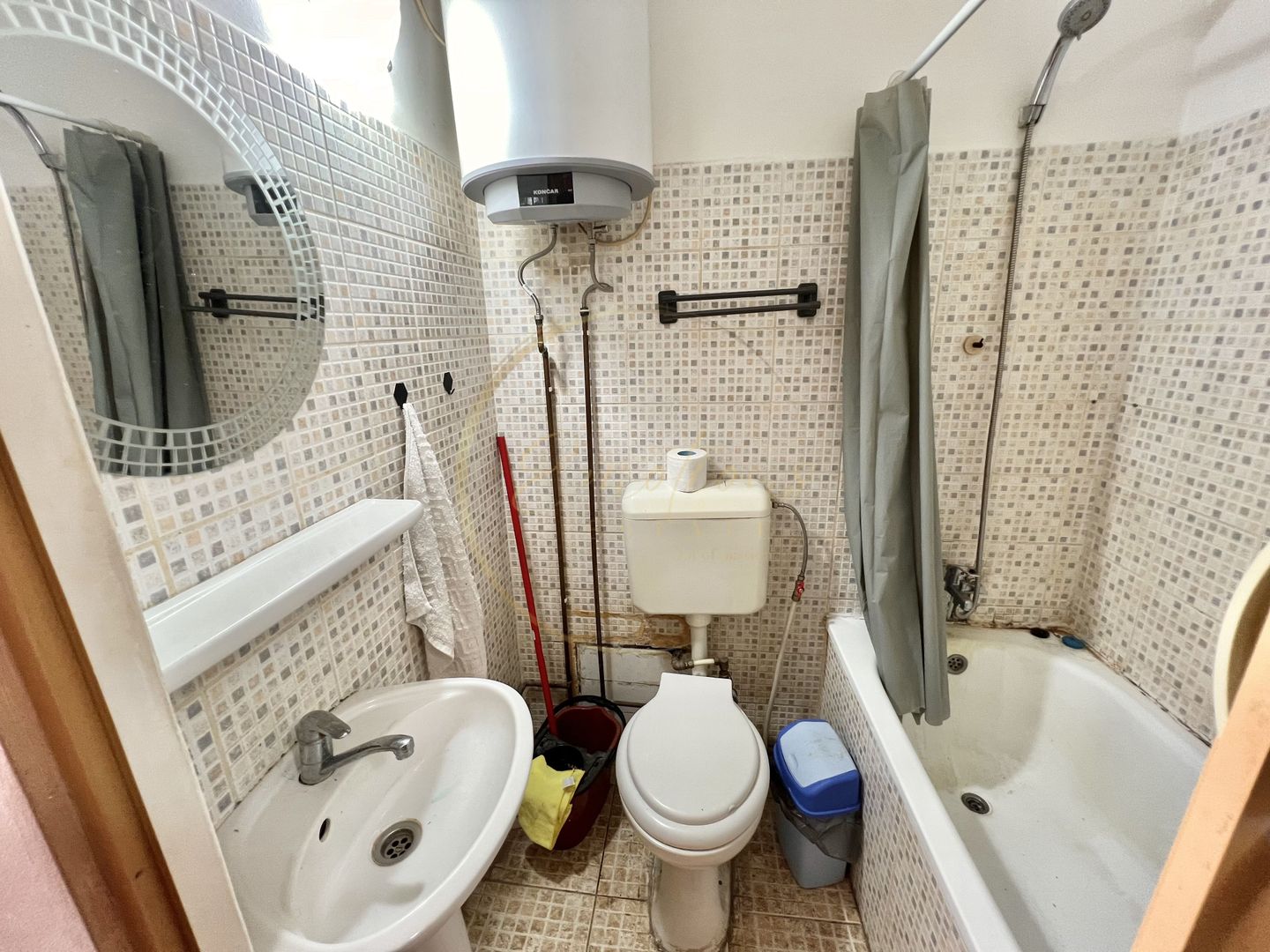 SUPER PRET | Garsoniera luminoasa | Soarelui , Timisoara - Poză 4