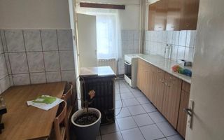 Vand apartament 3 camere Lunca - Poză 3