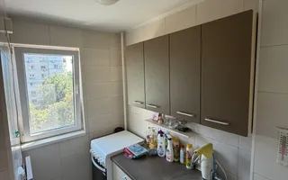 Vanzare Garsonieră renovată, 31 mp, 75 m metrou Favorit, balcon, AC - Poză 12