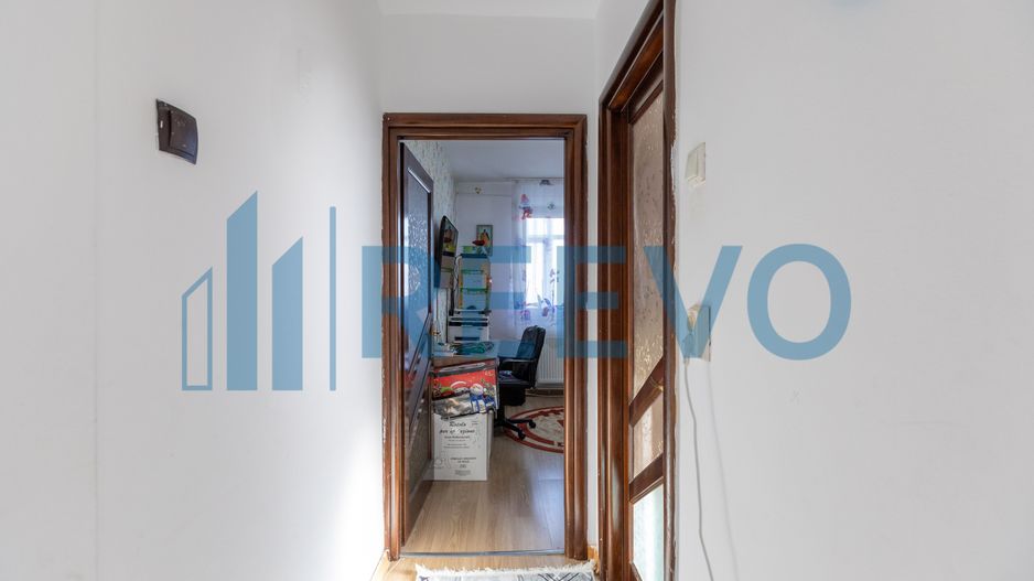 Apartament de vanzare cu doua camere, decomandat - str Cornisa Bistritei Bacau! - Poză 9
