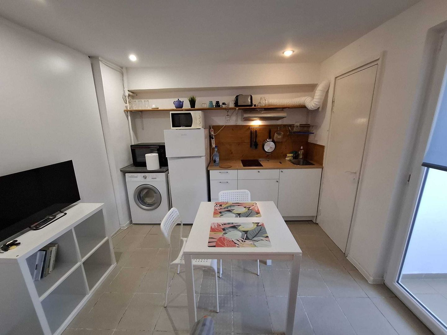STUDIO- OBOR, BLOC REABILITAT, DORMITOR SEPARAT, MODERN - Poză 6