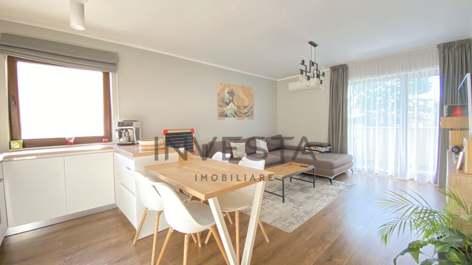 Apartament cu 3 camere si terasa, ansamblul Luminia, Europa - Poză 2
