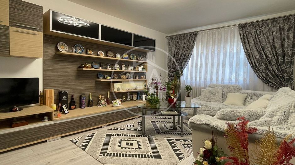 Apartament cu 3 camere de inchiriat in zona Nufarul, Oradea. - Poză 2