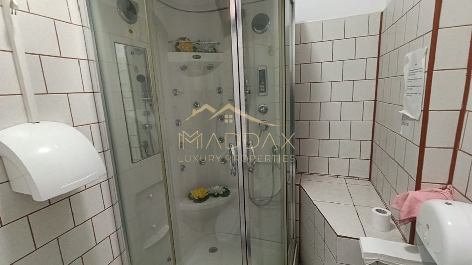 Vila cu 5 camere *276mp* // Zona Rahova - Poză 15