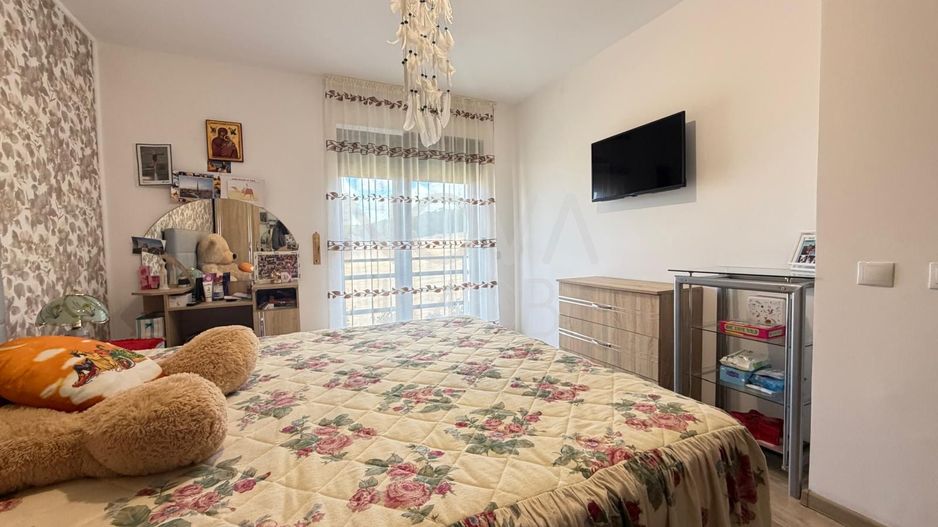 Casa tip duplex - mobilata si utilata - Poză 15
