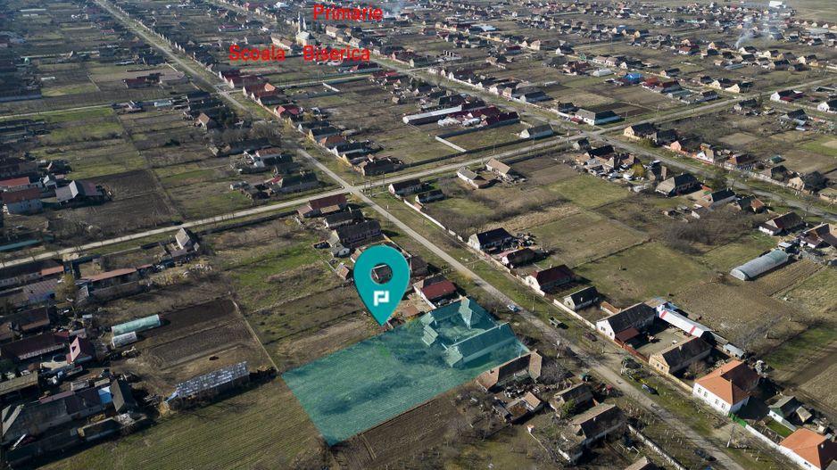 Casă cu teren generos de 2,880mp în Secusigiu - Poză 9