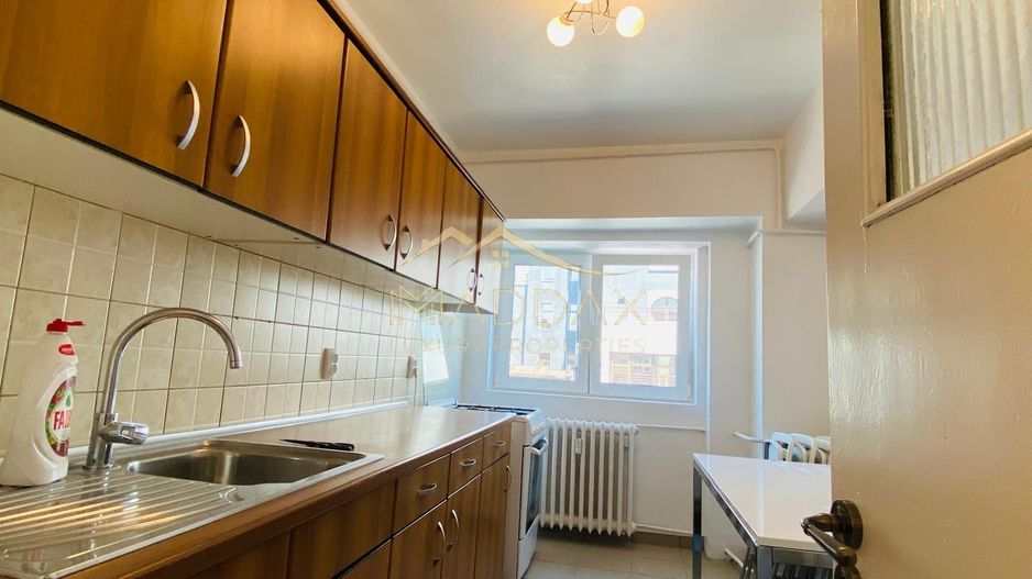 Apartament spațios cu 4 camere, vedere spectaculoasă către Palatul Parlamentului - Poză 22