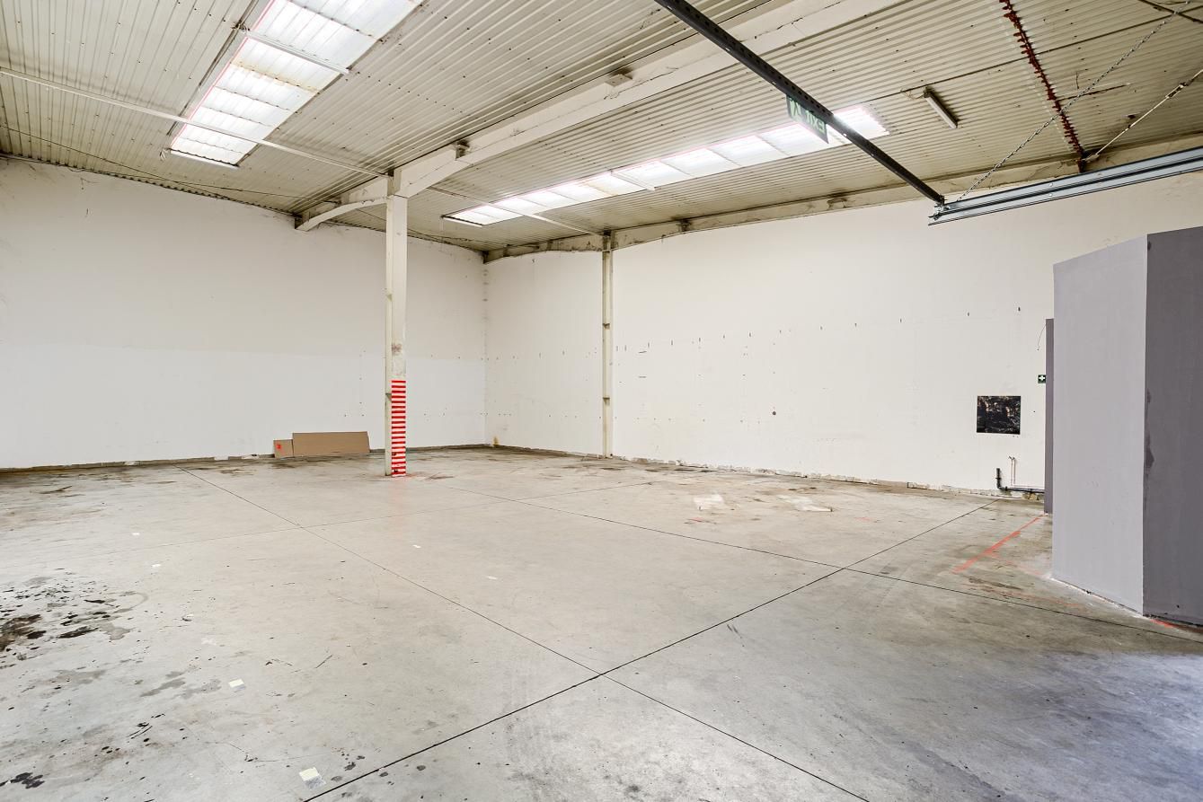 Hală de depozitare și producție 227 mp - Poză 4