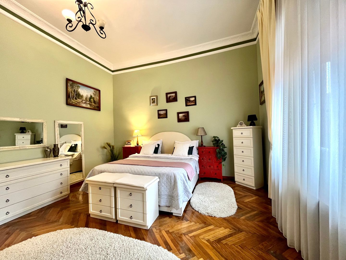 Apartament grandios cu vedere spectaculoasă spre Piața Libertății - Poză 17