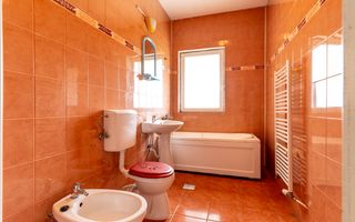 Casa cu 10 camere de vanzare pe str. Corneliu Coposu - Poză 9