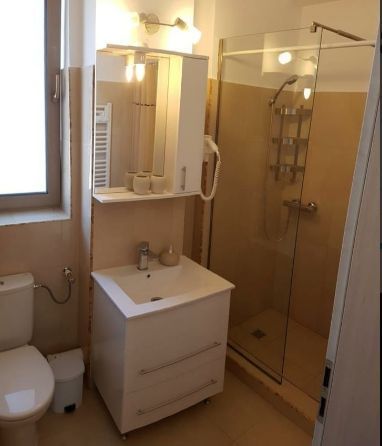 Studio de vanzare 40 mp Et. 3/4  Mamaia nord Twin Rezidence aproape de plaja - Poză 8