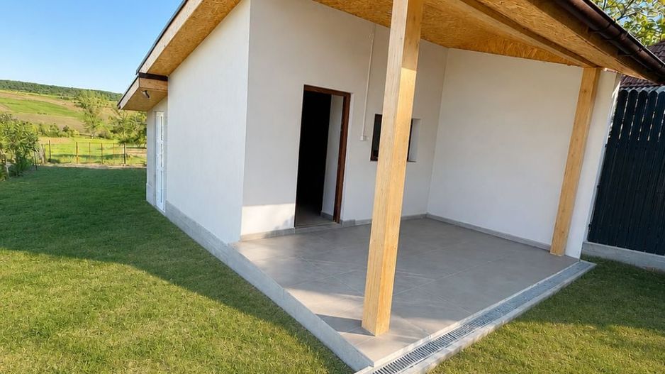 Casă renovată Hidișel - Poză 8