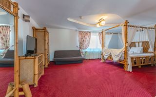 Pensiune Rosenau de vânzare - Afacere la cheie lângă Cetatea Râșnov - Poză 21