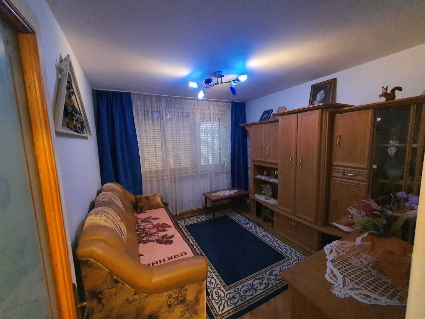 Apartament 3 camere, 75 mp, garaj, boxa subsol - Poză 4