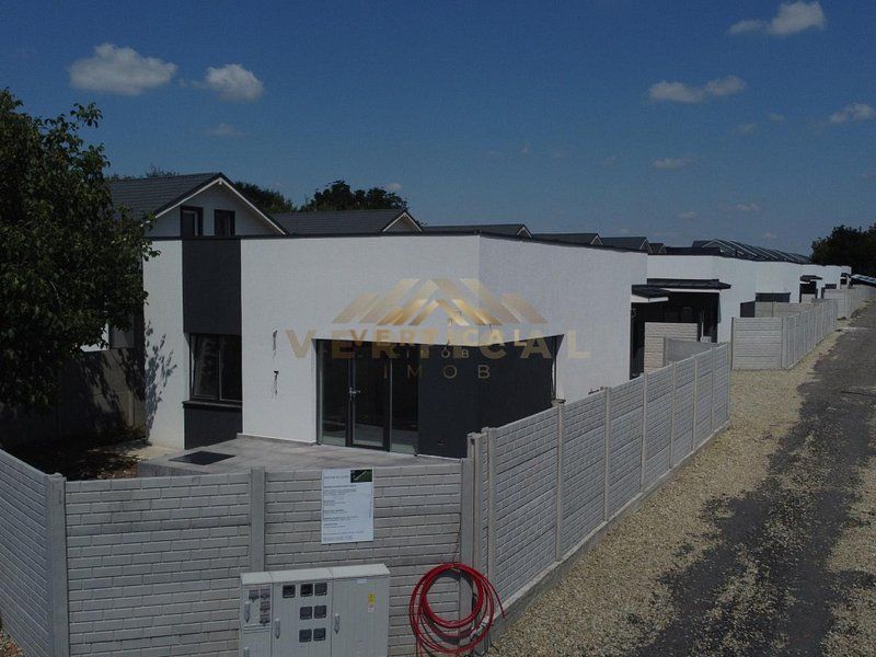 Casa 4 camere, teren 300mp, ultimele 2 case, Berceni - Poză 3