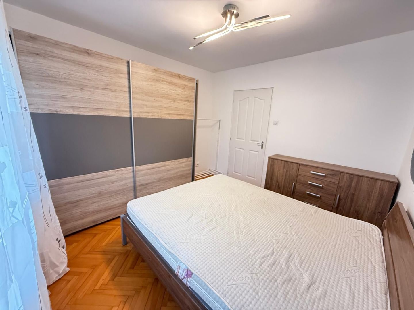 Apartament 2 camere Lacul Tei Teiul Doamnei - Poză 6