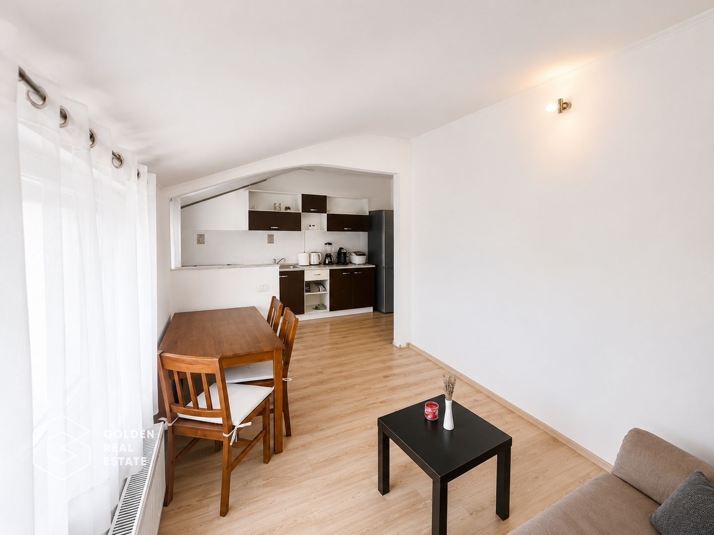 Apartament 2 camere, zona Parneava, etaj 3, centrala proprie, loc parcare - Poză 5