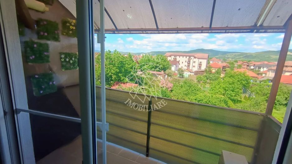 Apartament de vânzare 3 camere,2 balcoane, 50 mp Gherla, Cluj - Poză 5