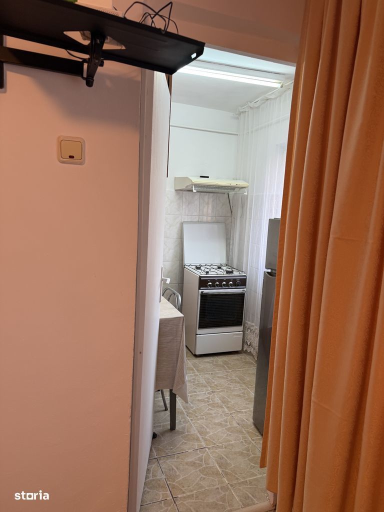 Garsonieră în Brazdă lui Novac - Poză 6