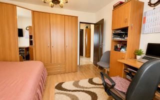 2 camere decomandate, etaj intermediar, Între Lacuri - Poză 5