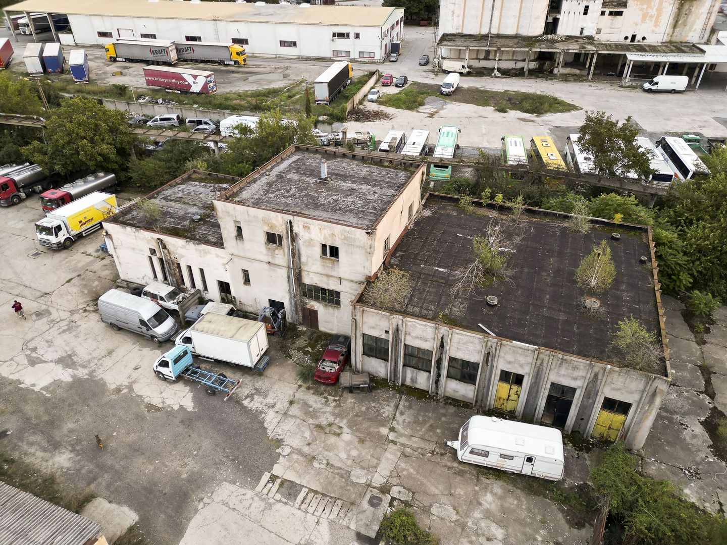 Clădiri industriale cu teren 6820mp - Poză 10