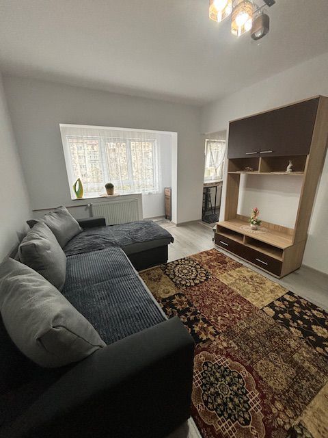 Amenajata si  renovata complet - Poză 1