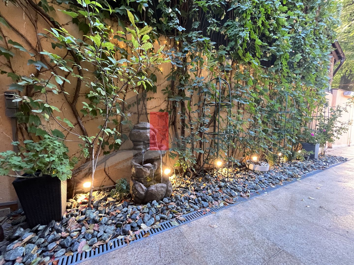 Vila "RIFINITA", Unirii-Piata Alba Iulia, intri si te indragostesti pe loc de ea - Poză 2