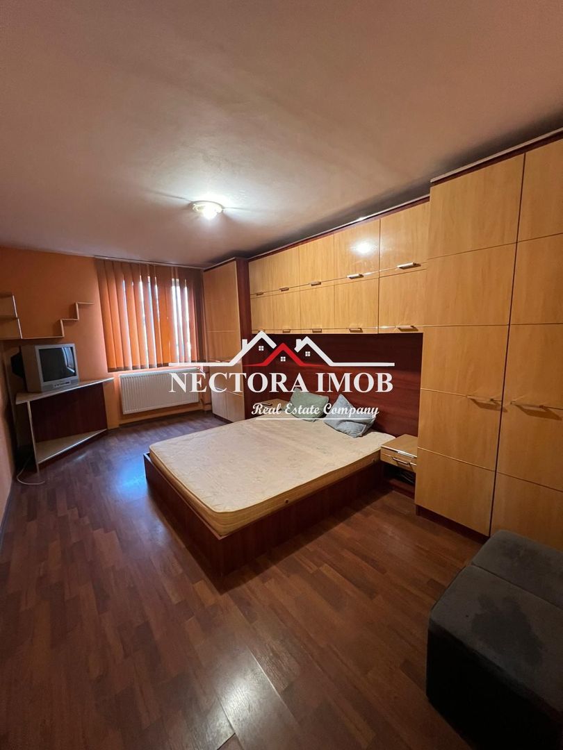 NECTORA IMOB-Apartament 2 camere, Blvd. Decebal, Etaj 1,Mobilat/Utilat - Poză 4