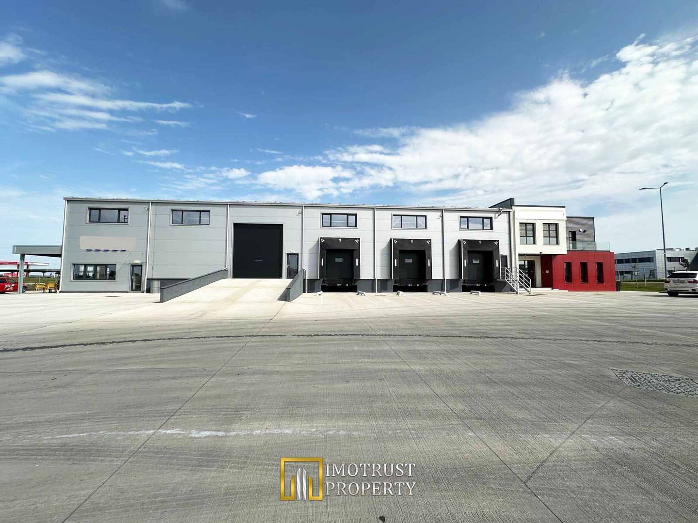 Hala de inchiriat, Arad Zona Industriala Sud- 871 mp - Poză 1