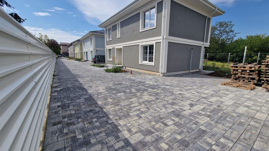 Casă de vânzare Otopeni- P+1 sau P+1+M, 2 locuri parcare, acces facil către DN1 - Poză 1