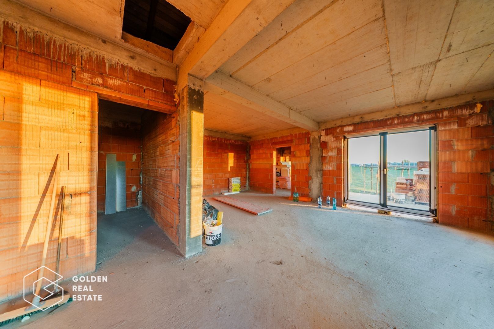 Casa la rosu, 3 camere, constructie 2025, cartier nou din Fantanele - Poză 3