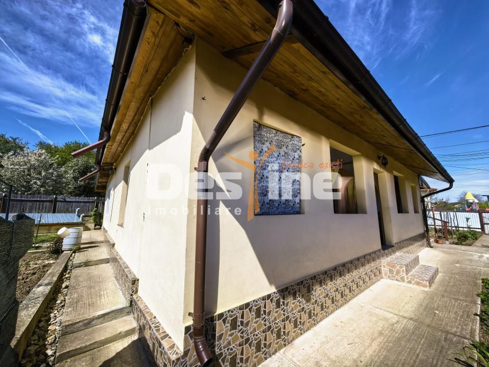 Casă 4 camere și 720 mp teren + beci și anexe - Poză 4