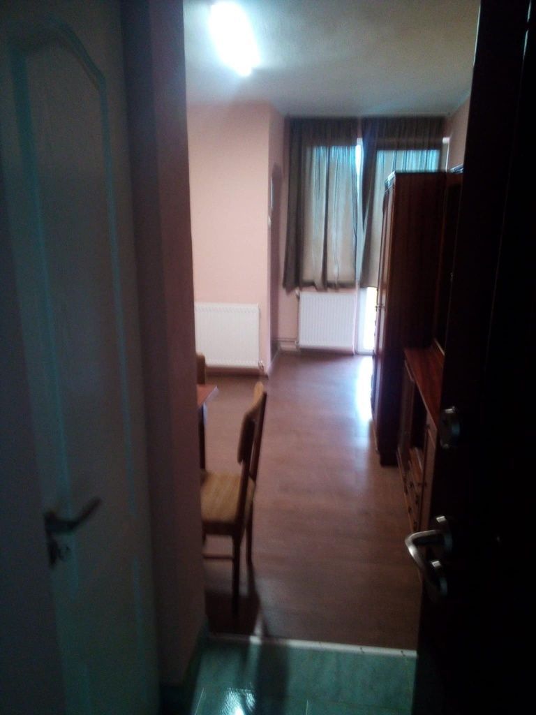 BRASADAS vinde garsoniera 21mp pe Ostrovului la etajul 4/4. - Poză 2