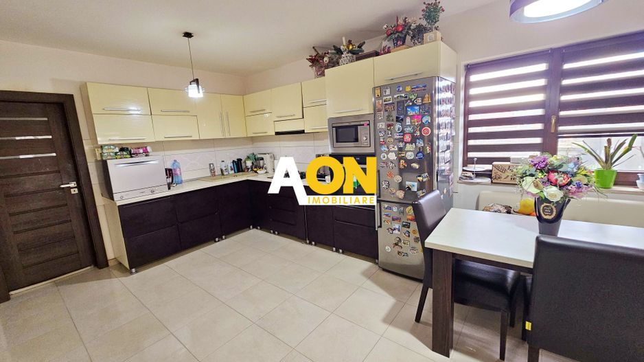 Casa 4 camere, mobilata, utilata, 500 mp teren, asfalt, Alba-Micesti - Poză 5