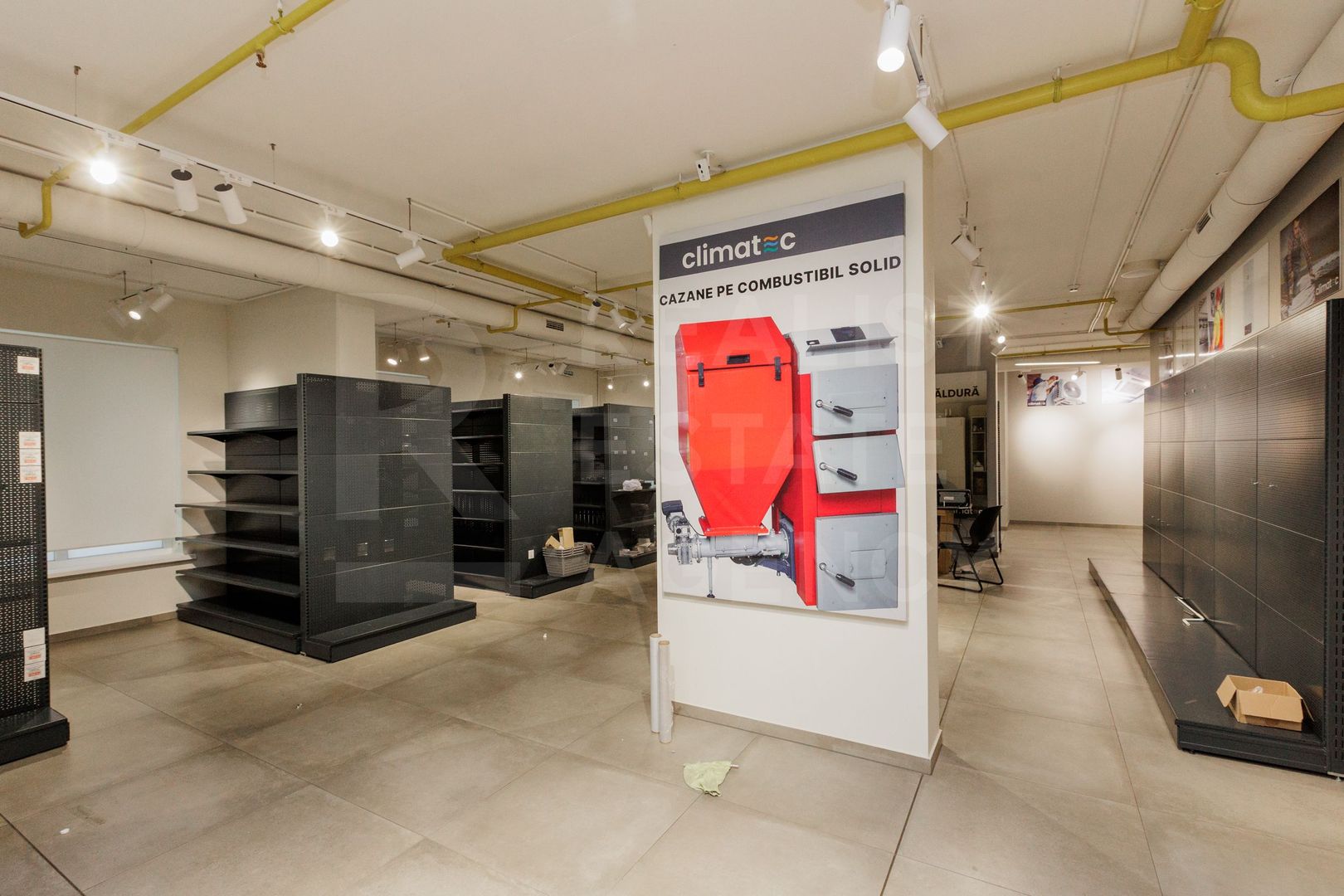 Vânzare, spațiu comercial, amplasat în Ungheni, pe str. Mihai Eminescu - Poză 51