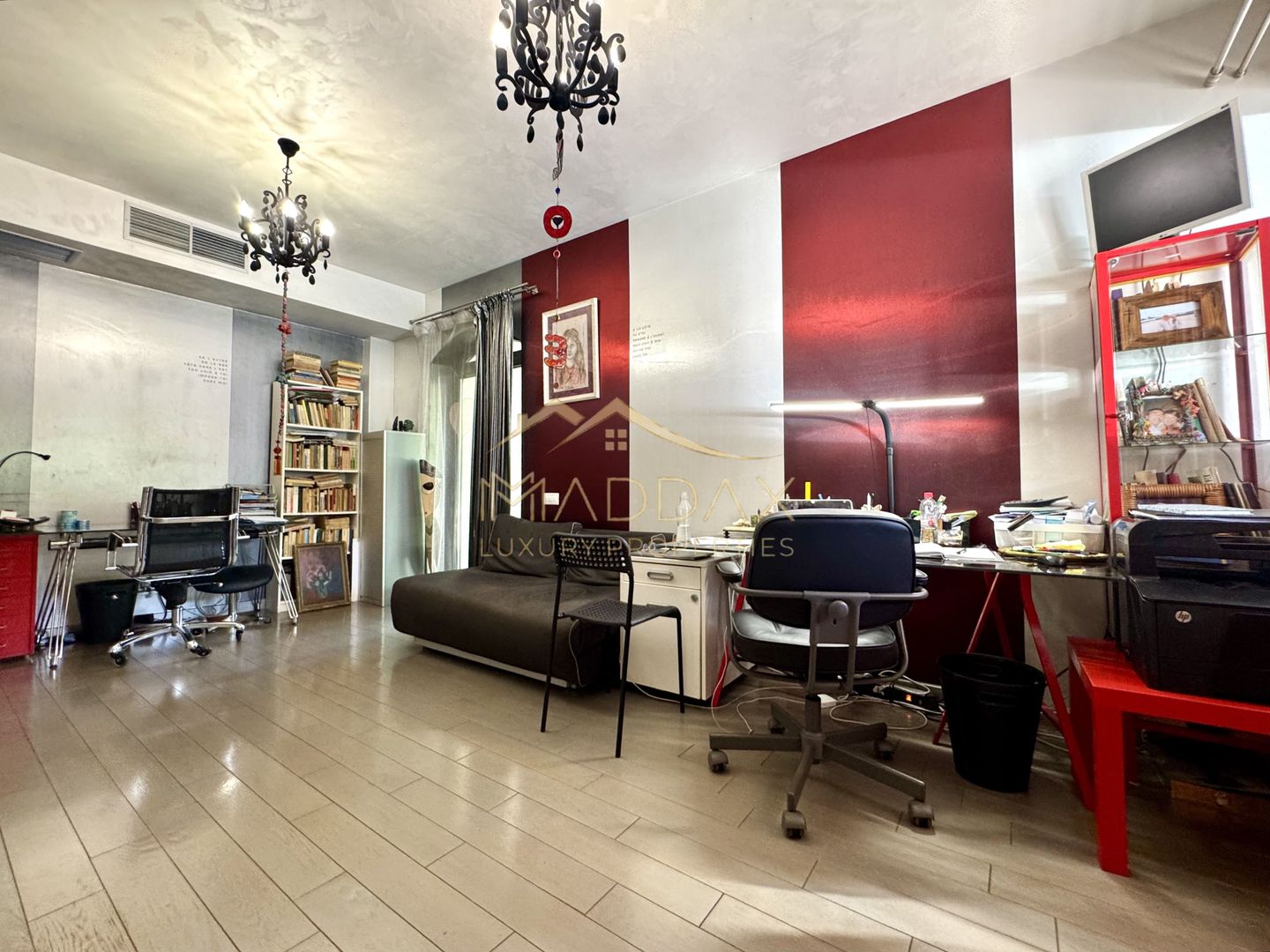 Vila cu 5 camere *344mp* + 800mp Teren // Zona Bucurestii Noi - Poză 40